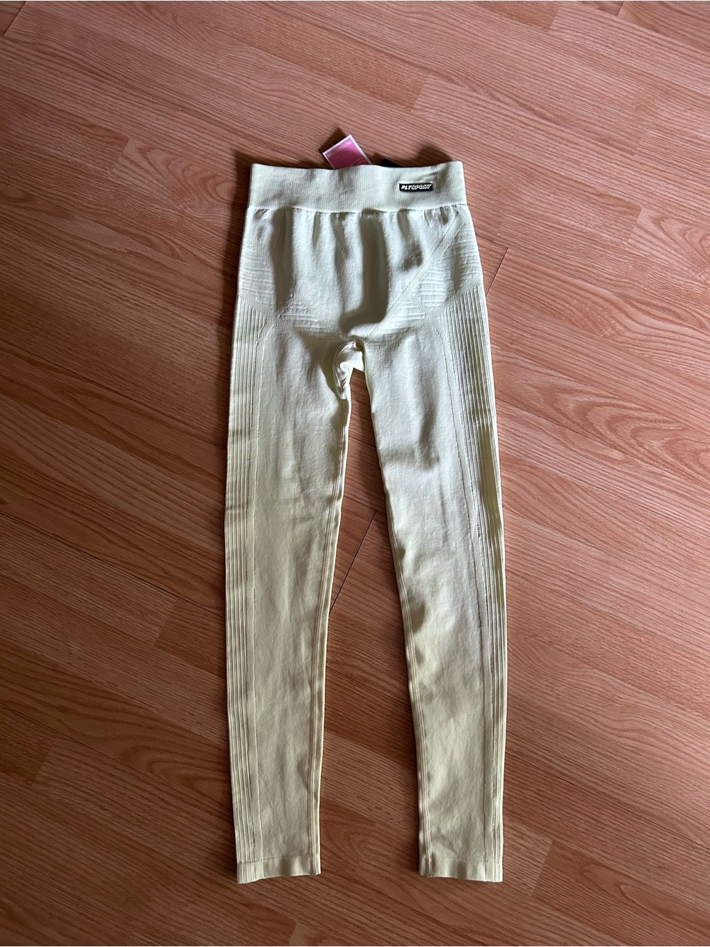 NWT PrettyLittleThing Lime Seamless High Waisted Leggings Small